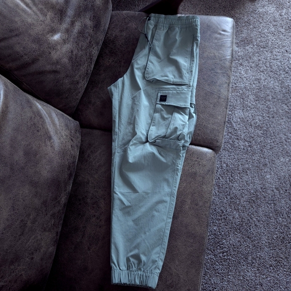 Zara Technical Cargo Pants - Picture 4 of 6